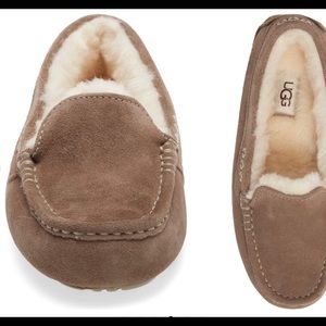 UGG Ansley Water Resistant slippers